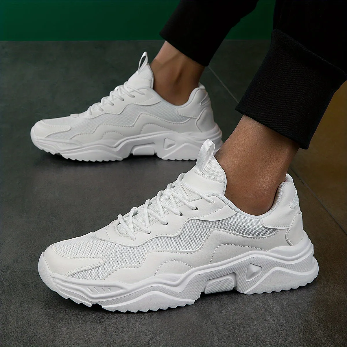 Men's Stylish Lightweight Trainers with Soft Sole | Perfect for All Seasons