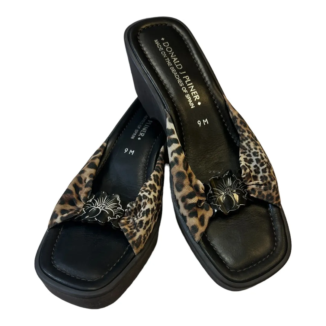 Sandals Designer By Donald Pliner  Size: 9