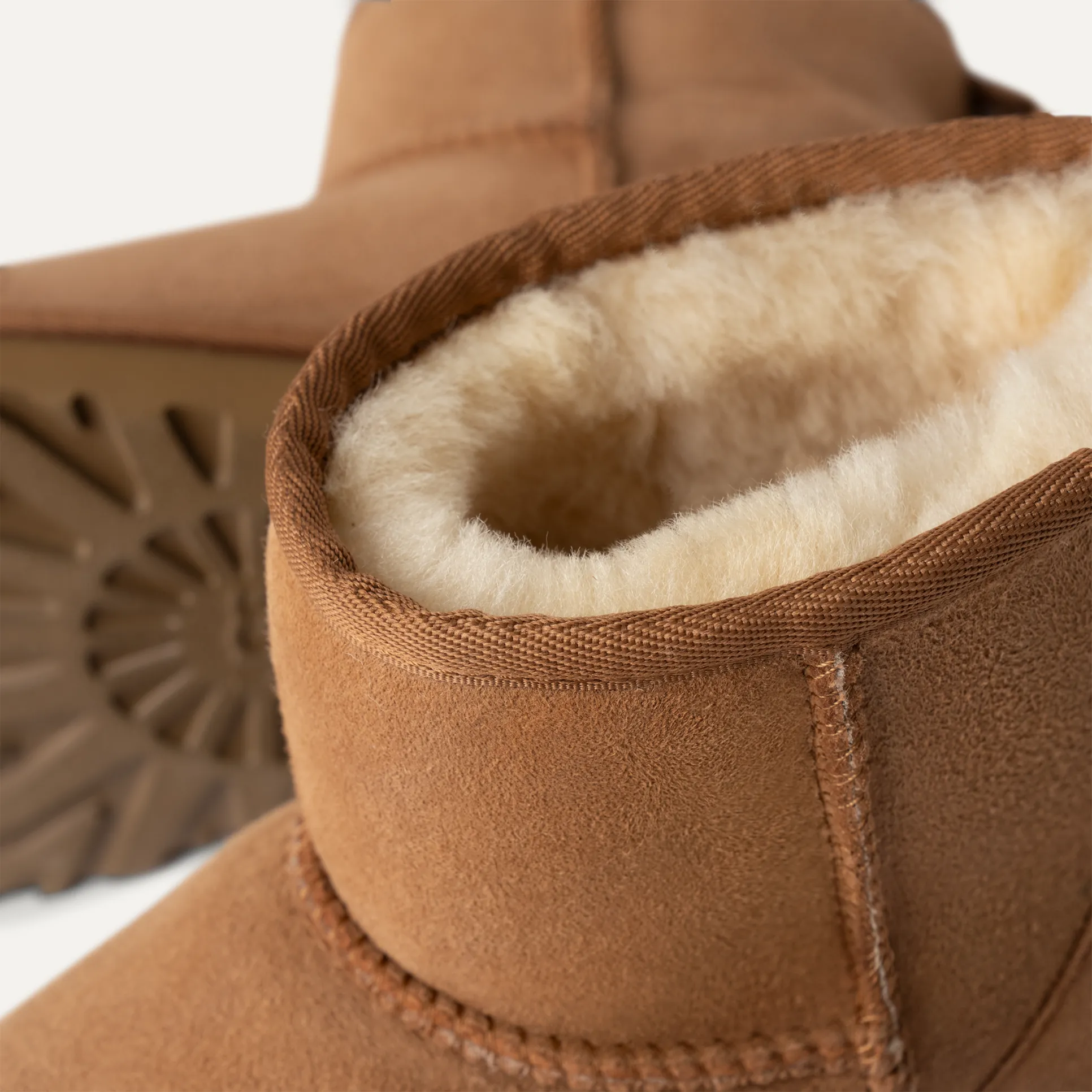 UGG Women's Classic Mini II Chestnut